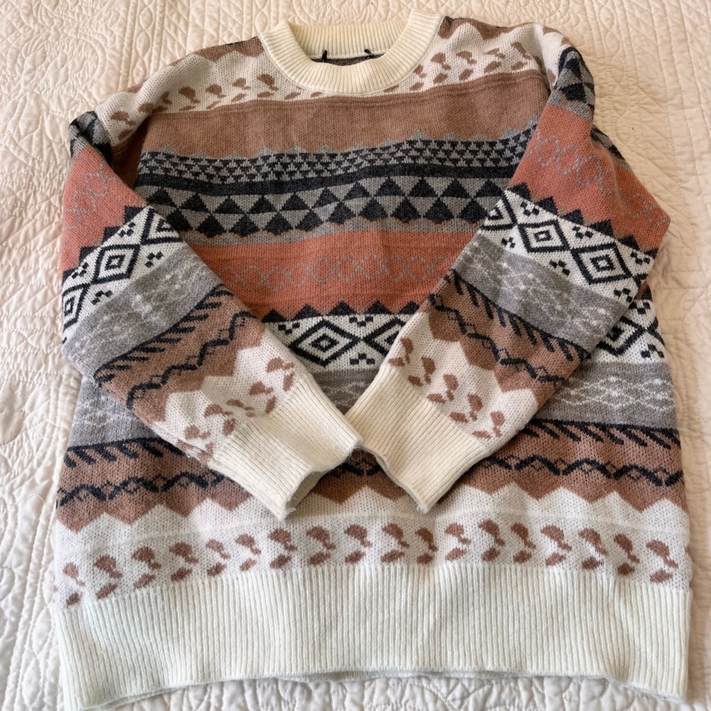 Aztec print sweater size L